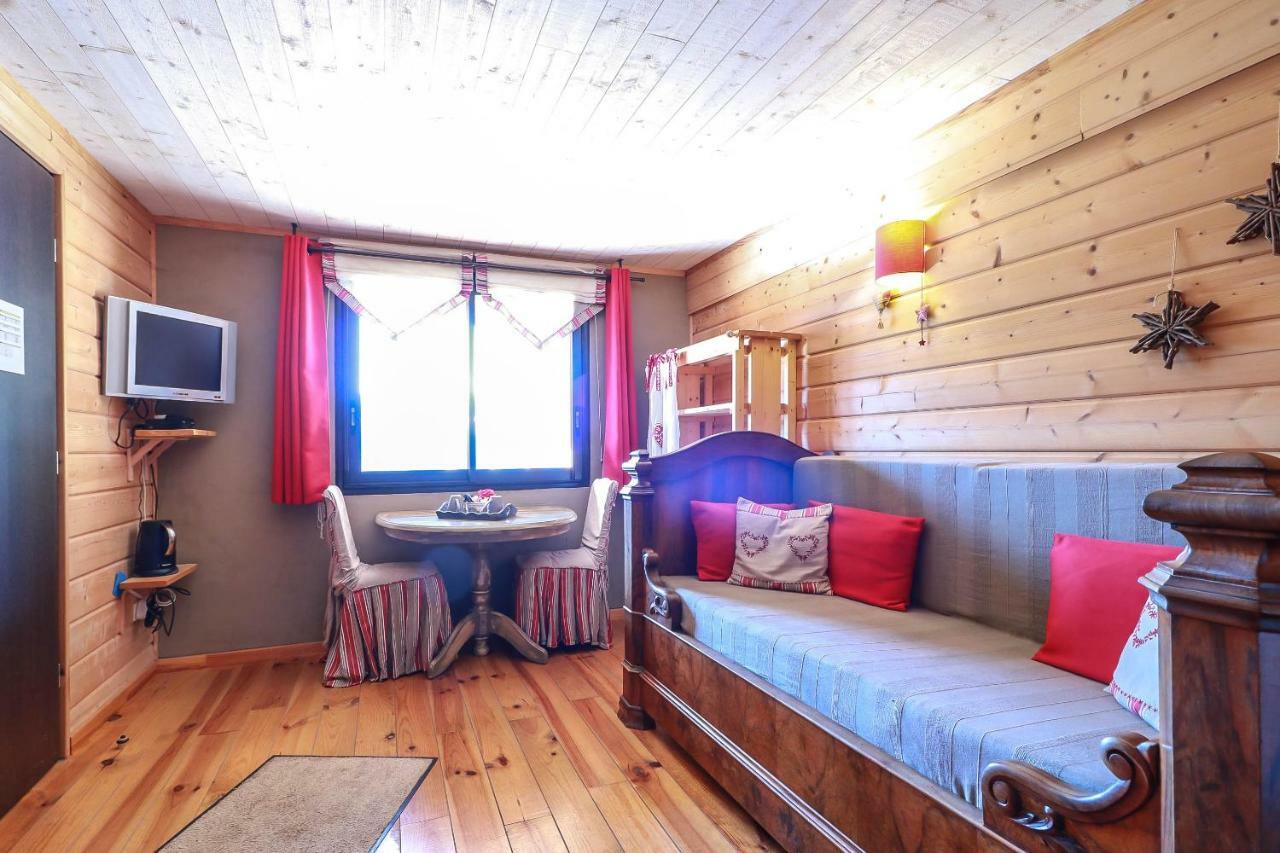 Bed and Breakfast Chalet De Barraou Binos Exteriér fotografie